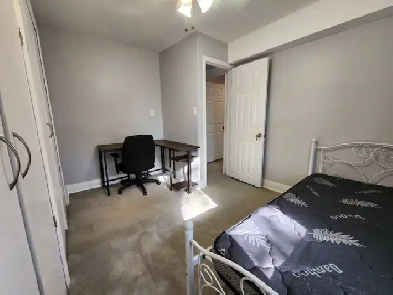300m to Uni Campus, ALL INC cleaners wifi utilities A/C furnitur Image# 2