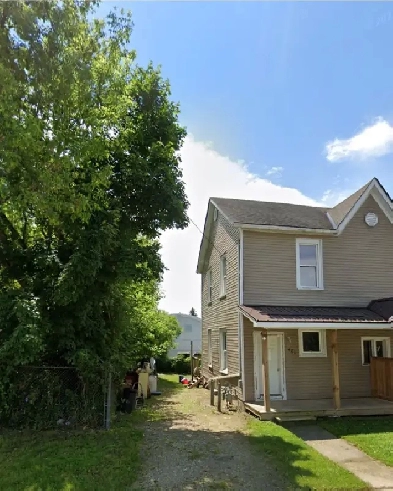 Semi Detached House - Available October 1st Image# 1