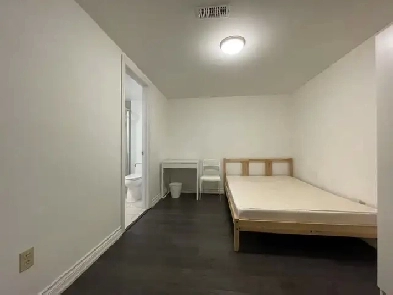 ❤️ Room with Private bathroom for rent Image# 1