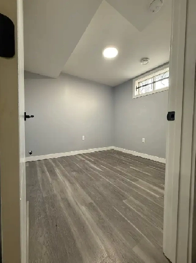 Modern Basement for Rent – Move-In Ready – Great Location! Image# 5
