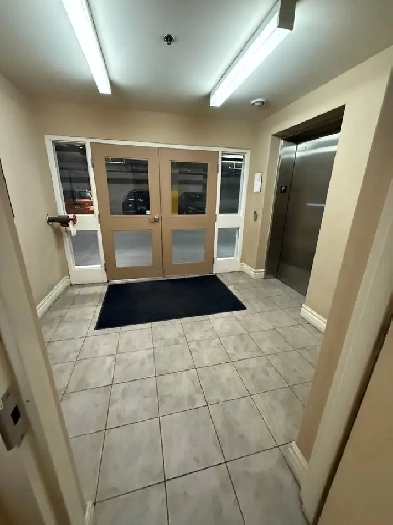 BEAUTIFUL 2 BEDROOM APARTMENT FOR RENT Special for Aug & Sept Image# 3
