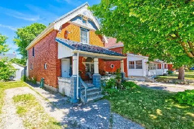 JUST LISTED! LOVELY 3BDR 2BATH RED BRICK W PORCH -22 HYATT Image# 1