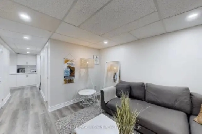 1 bedroom, living room walk-out basement for rental in Scarborou Image# 3