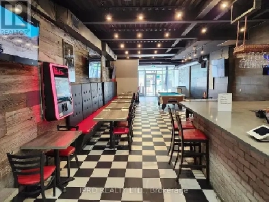High-Traffic Downtown Restaurant & Bar | Flexible Use Image# 1