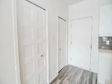 condo for rent Image# 2