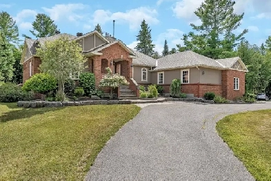 LUXURY 4/BED 3/BATH HOME FOR SALE ON 2 ACRES NEAR GOLF! Image# 9