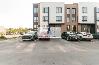 Appartement à louer - 97 Marguerite-Maillé #402 Image# 1