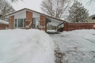 3 Bed / 1 Bath Main Floor Unit – $2,549 All-Inclusive – In-Unit Image# 1