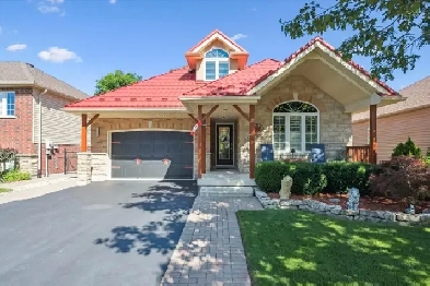 Lovely South-end Fergus Bungaloft Image# 3