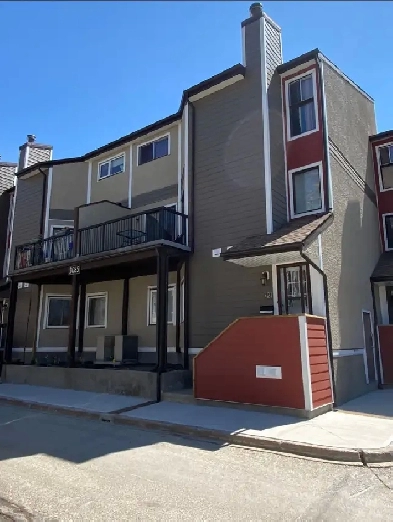 2 Bedroom, 1 Bathroom Fully Furnished Condo For Rent Image# 10