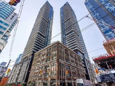2 Bedroom Luxury Corner Suite Condo Available For Rent! Image# 7