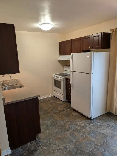 36 WILSON AVENUE TOWNHOUSE Image# 7