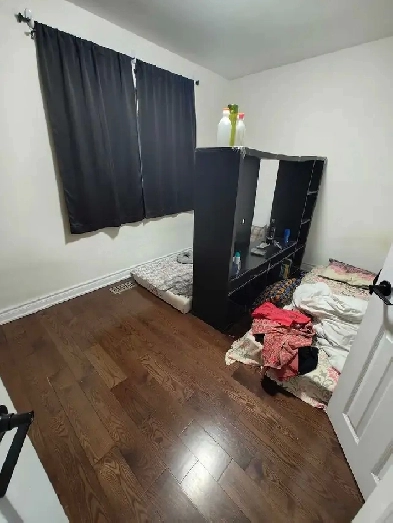 full mainfloor for rent in Scarborough Image# 8