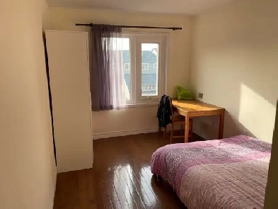 rooms for rent near York University Image# 3