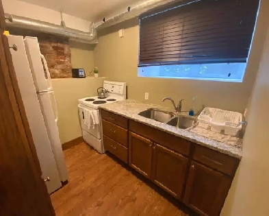 Charming All-Inclusive  Bachelor Unit, Downtown - OCTOBER 2025 Image# 7