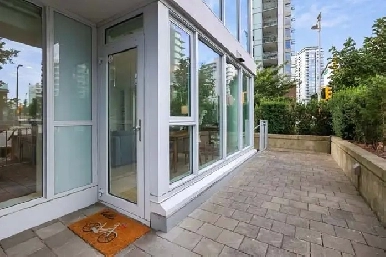 Bright Corner Unit! Image# 8
