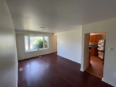 Three Bedroom Apartment for Rent in Newmarket Image# 1