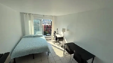 Studio au Plateau- Mont Royal  Short Term Image# 3