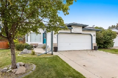 FABULOUS 4 LEVEL SPLIT IN DEER RIDGE! Image# 4