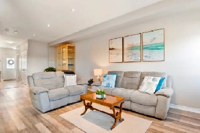 Two-Storey Home in Desirable Neighbourhood Image# 3