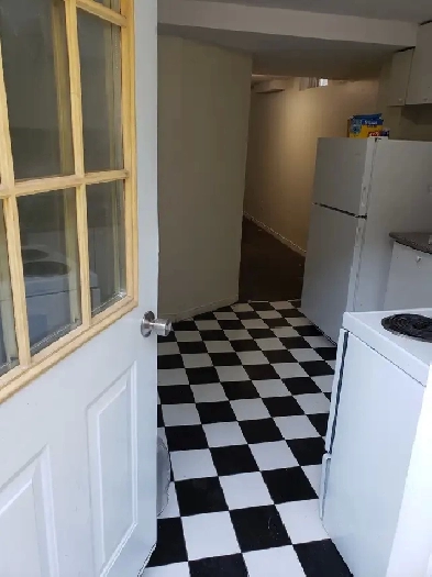 Two Bedroom Basement Apartment Near Sheridan College Image# 10
