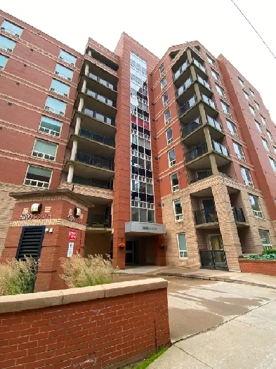 SPACIOUS 1 BEDROOM  DEN - CLOSE TO Dalhousie, SMU, IWK Image# 13