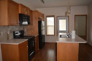 Main Floor of Up/Down Duplex Image# 1