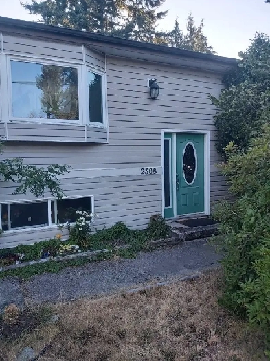 Rent $1,425 basement suite Image# 1