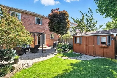 Perfect Blend of Style Detached Home In Oshawa for Sale! Image# 1