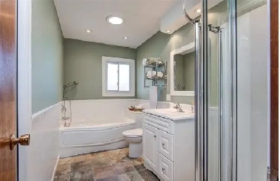 3-Bedroom Upper Rental Unit Image# 9