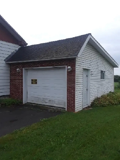 studio-garage 15 x 22 Image# 2
