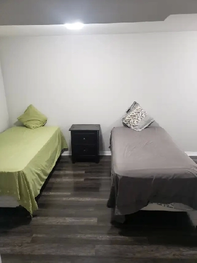 Room Sharing near Sheridan College/Shoppers World Image# 4