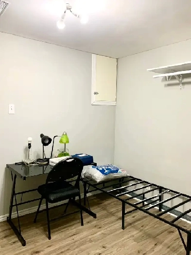 Basement room for rent, about 1.3km to College Image# 1