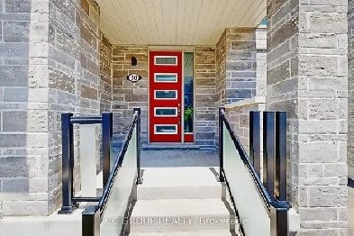 2BR/3WR/3 STOREY TOWN HOME/VICTORIA SQUARE - YORK/MARKHAM Image# 1