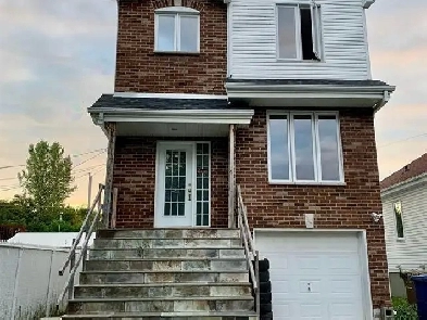 maison à louer  à Laval $2300 Image# 7