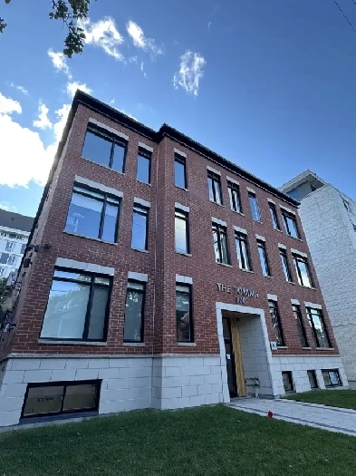 4 Bedroom September Rentals Available in Sandy Hill! Image# 8