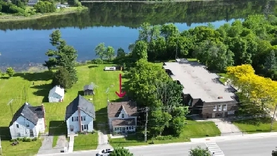 NEW PRICE - MARVELOUS TOURIST MECCA WESTPORT NOW $399,900 Image# 2