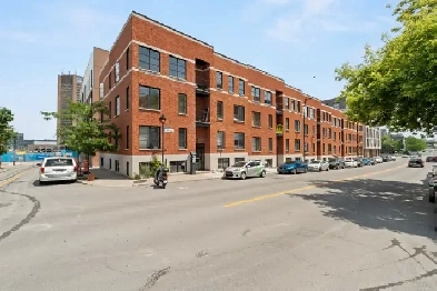 Condo meublé et lumineux ! Image# 10