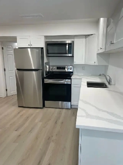 1 Bedroom Basement Apartment Image# 6