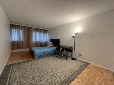 MEUBLÉ, TOUT INCLUS! Grand 3 et 1/2 830p.ca à louer, 1699$ Image# 9