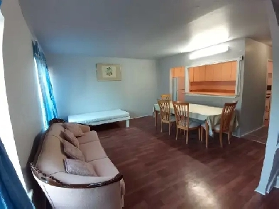 2 Bedroom Apartment for Rent near Victoria Park and St.Clair Image# 3
