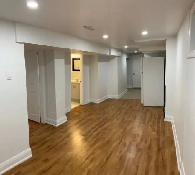 GREAT LOCATION! 2BR basement apartment, Utilities & WiFi includ. Image# 3
