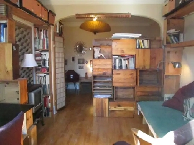 Salon Double Room. Mile-End.  Bus 80/ 129/ 55.  Metro Laurier Image# 6