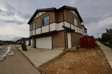 2 Bed 1 Bath Garage Suite Cavanagh SW Edmonton Image# 8