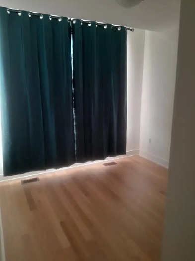 rooms for rent in a brand New town house Image# 2