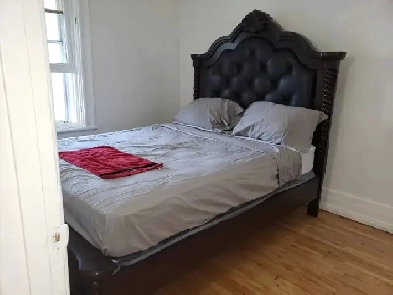 COLOC - CHAMBRE PRIVÉE DANS UN 5 1/2 TOUT ÉQUIPÉE, WIFI, ÉLECTRI Image# 5