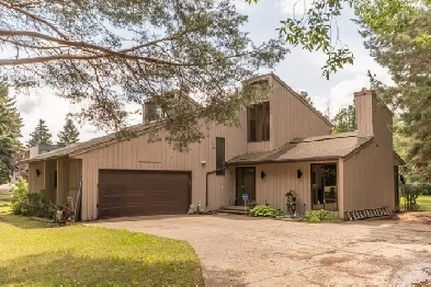 1.03 ACRES in City of Edmonton Image# 5
