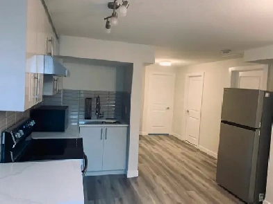 Exclusive 1-bedroom flat basement for rent in Redstone Area Image# 2