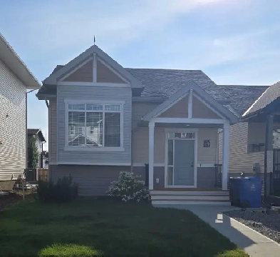 For Rent: 2 bedroom/2 bath Main Floor Unit - $1,700.00/month Image# 1