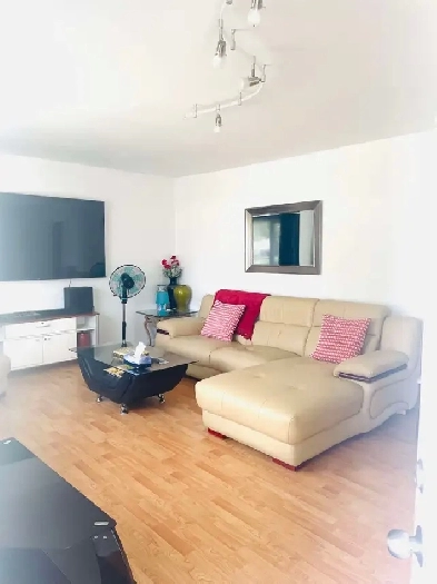 ROOM FOR RENT - HERITAGE SW Image# 3